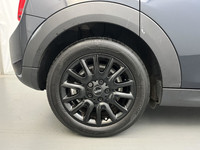 MINI Hatch 5 Portes Cooper 136 ch Edition Greenwich