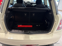 MINI Hatch 75 ch One Pack Docklands