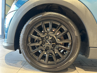 MINI (F55) COOPER 136 EDITION CAMDEN BVA7