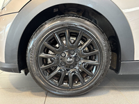 MINI Hatch 5 Portes One 102 ch Edition Camden