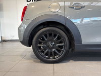 MINI Hatch 5 Portes One 102 ch Edition Shoreditch