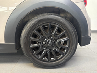 MINI Hatch 3 Portes One 102 ch Edition Camden