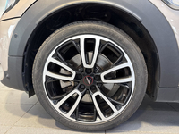 MINI Countryman 125 - 95 ch ALL4 BVA6 Cooper SE Business Design