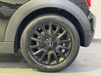 MINI Hatch 3 Portes One 102 ch BVA7 Edition Greenwich