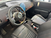 MINI Countryman 170 ch DKG7 C JCW Finition