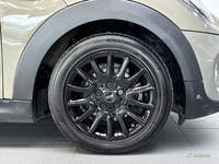MINI Hatch 3 Portes Cooper 136 ch BVA7 Edition Greenwich