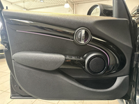 MINI Hatch 5 Portes Cooper 136 ch DKG7 Edition Premium