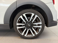MINI Hatch 5 Portes Cooper 136 ch DKG7 Edition Premium