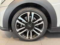MINI Hatch 5 Portes Cooper 136 ch DKG7 Edition Premium