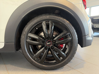 MINI Hatch 3 Portes John Cooper Works 231 ch BVA8 Finition JCW Ultimate