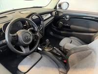 MINI Hatch 3 Portes Cooper 136 ch DKG7 Edition Resolute Plus