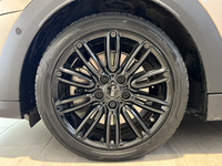 MINI Hatch 3 Portes Cooper S 178 ch DKG7 Edition Premium Plus