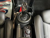 MINI Hatch 3 Portes Cooper 136 ch DKG7 Edition Premium Plus