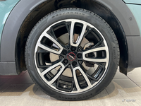 MINI Countryman 125 - 95 ch ALL4 BVA6 Cooper SE John Cooper Works