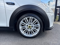 MINI (F56) COOPER SE 184 CAMDEN BVA