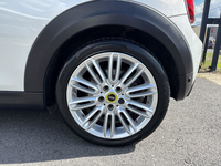 MINI (F56) COOPER SE 184 CAMDEN BVA