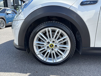 MINI (F56) COOPER SE 184 CAMDEN BVA