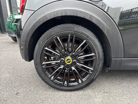 MINI Hatch 3 Portes Cooper SE 184 ch Edition Premium Plus