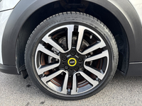 MINI (F56) COOPER SE 184 CAMDEN BVA