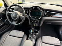 MINI (F56) COOPER SE 184 CAMDEN BVA