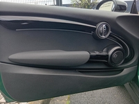 MINI (F56) COOPER 136 PREMIUM PLUS BVA7