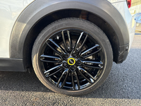 MINI (F56) COOPER SE 184 PREMIUM PLUS BVA