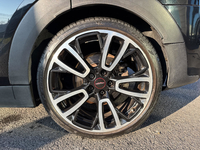 MINI Clubman Cooper S 178 ch DKG7 Finition John Cooper Works