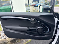 MINI (F56) COOPER 136 PREMIUM PLUS BVA7