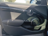 MINI (F55) COOPER 136 CH EDITION GREENWICH BVA7