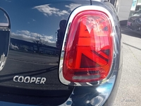 MINI (F55) COOPER 136 CH EDITION GREENWICH BVA7