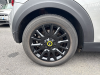 MINI (F56) COOPER SE 184 PREMIUM BVA