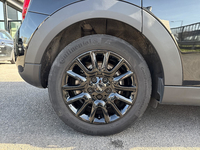 MINI (F55) ONE 102 GREENWICH BVA