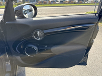 MINI (F55) ONE 102 GREENWICH BVA