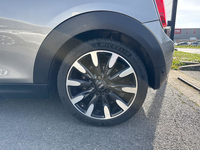 MINI (F57) CABRIO COOPER 136 CHILI BVA7