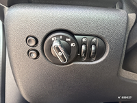 MINI (F55) COOPER S 178 CAMDEN BVA7