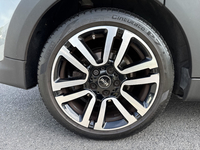 MINI (F55) COOPER S 178 CAMDEN BVA7