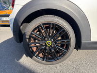 MINI (F56) COOPER SE 184 RESOLUT ESSENTIAL BVA