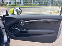 MINI (F56) COOPER SE 184 ESSENTIAL BVA