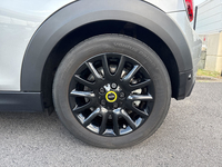 MINI (F56) COOPER SE 184 ESSENTIAL BVA