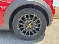 MINI (F56) COOPER SE 184 PREMIUM PLUS BVA