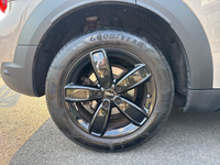 MINI (F60) COOPER D 150 HIGHLAND BVA7