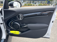 MINI (F55) COOPER 136 PREMIUM PLUS BVA7
