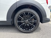 MINI (F55) COOPER 136 PREMIUM PLUS BVA7