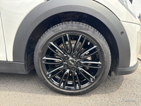 MINI (F55) COOPER 136 PREMIUM PLUS BVA7