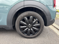 MINI (F60) COOPER 136 HIGHLANDS BVA7
