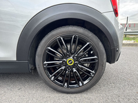 MINI (F56) COOPER SE 184 PREMIUM PLUS