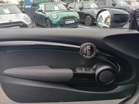 MINI (F56) COOPER 136 CAMDEN BVA7